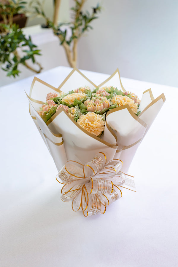 Ivory Garden Cupcake Bouquet | Tuesday Delivery | Butter Daisy