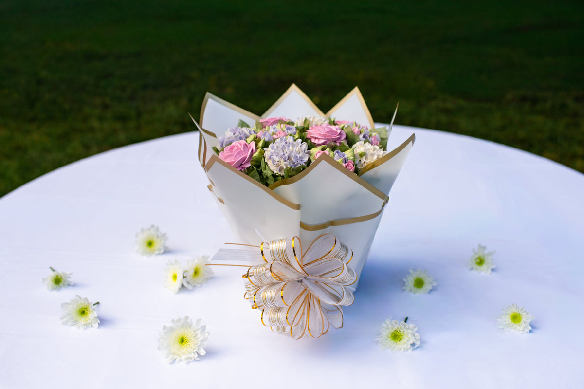 English Blush floral cupcake bouquet for Saturday delivery — bouquet view